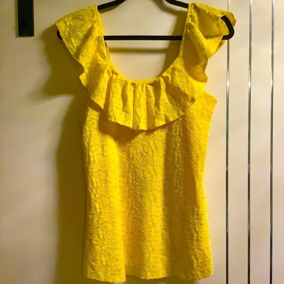 Lemon Yellow Small Lace Off the Shoulder Lined Top - Picture 2 of 8